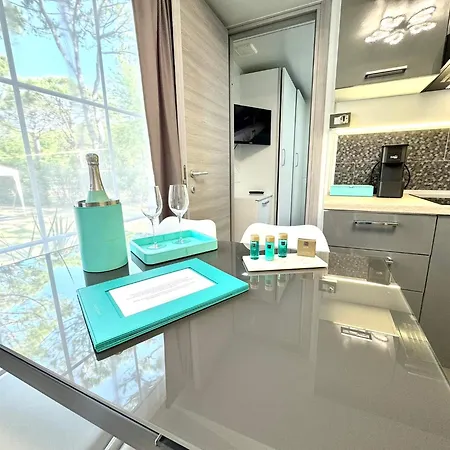 Luxury Caravan At Union Lido Camping *