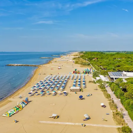 Luxury Caravan At Union Lido Camping